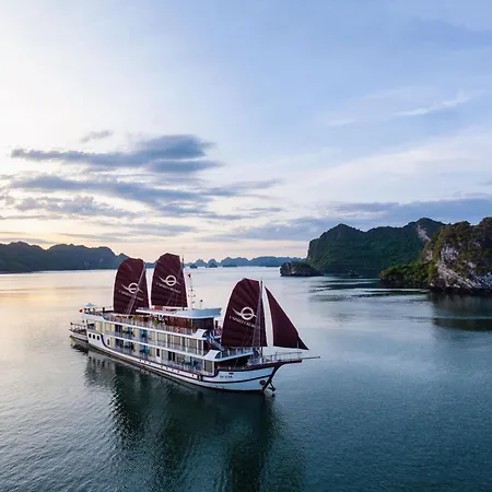 Hotel V'Spirit Cruise