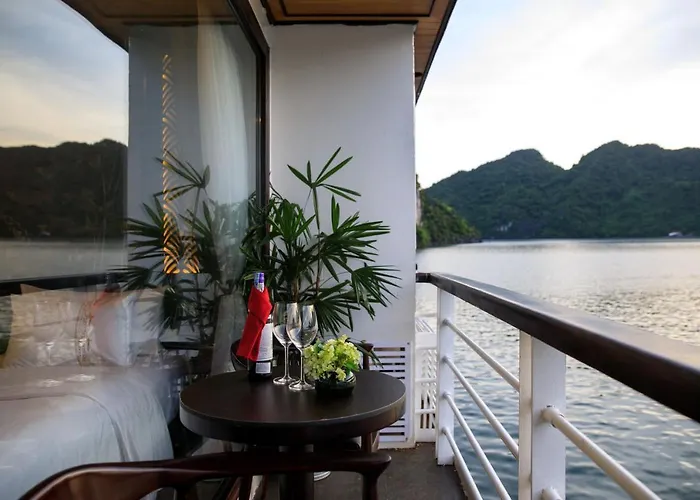 V'spirit Cruise 