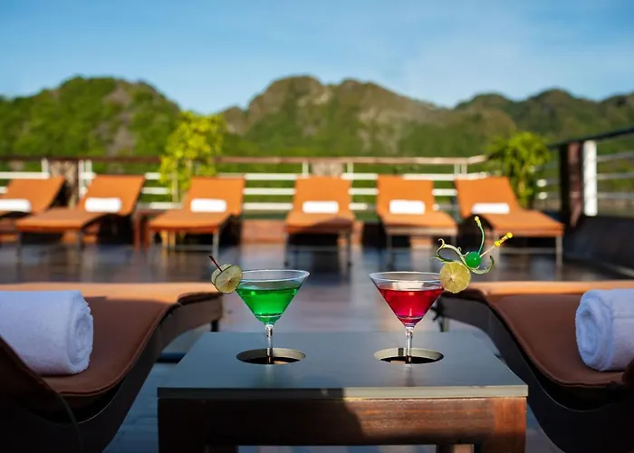 V'spirit Cruise  Hạ Long
